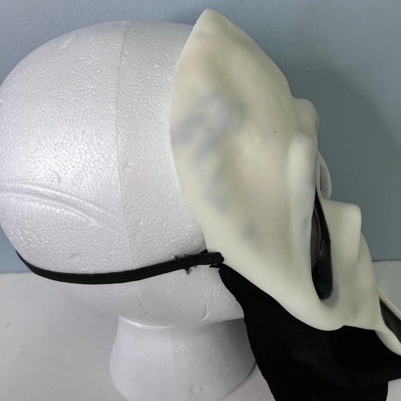 Easter Unlimited Scream Ghostface Mask Long Separate Shroud No Glow Fun World - Picture 8 of 16